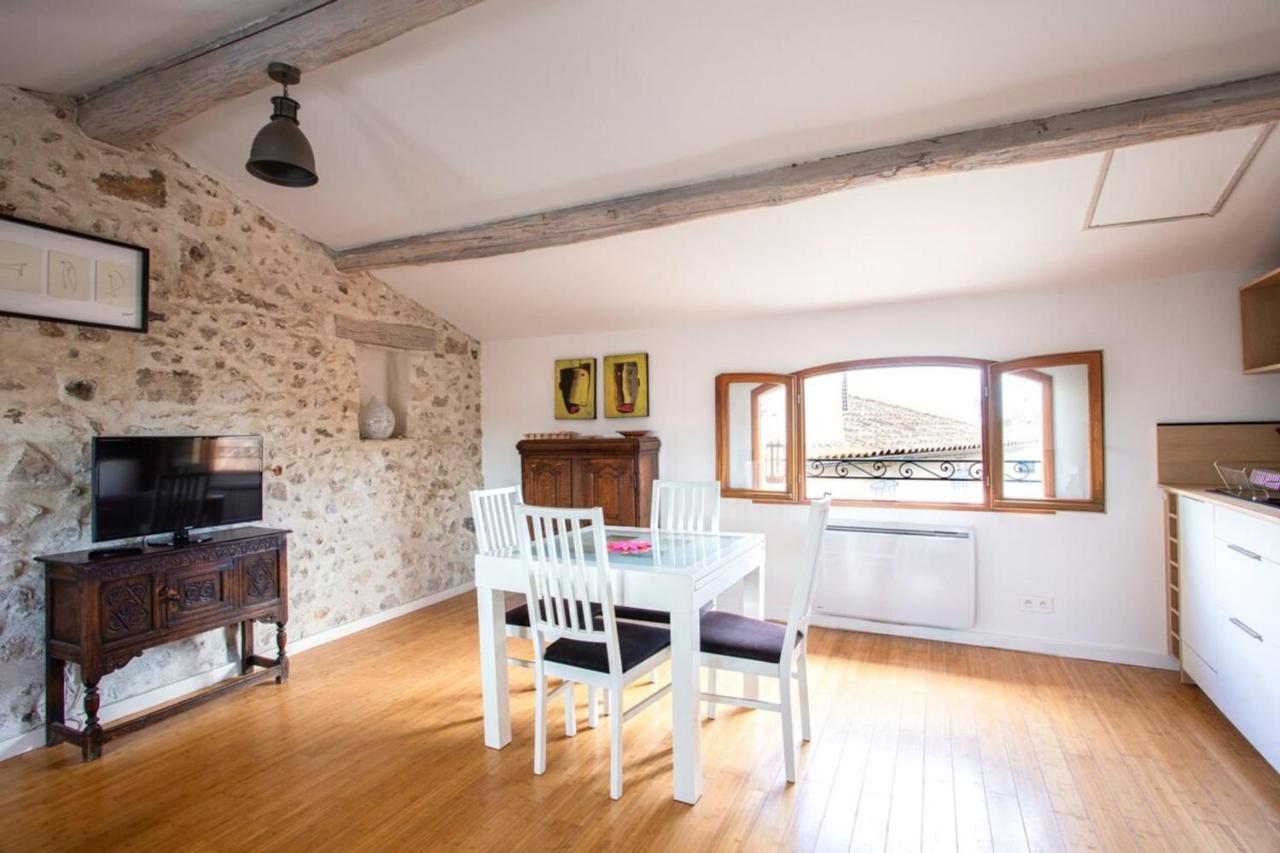 2-Star Apartment Close To Beaches And All Amenities 昂蒂布 外观 照片
