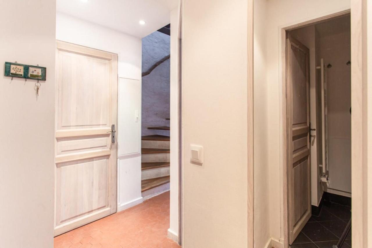 2-Star Apartment Close To Beaches And All Amenities 昂蒂布 外观 照片